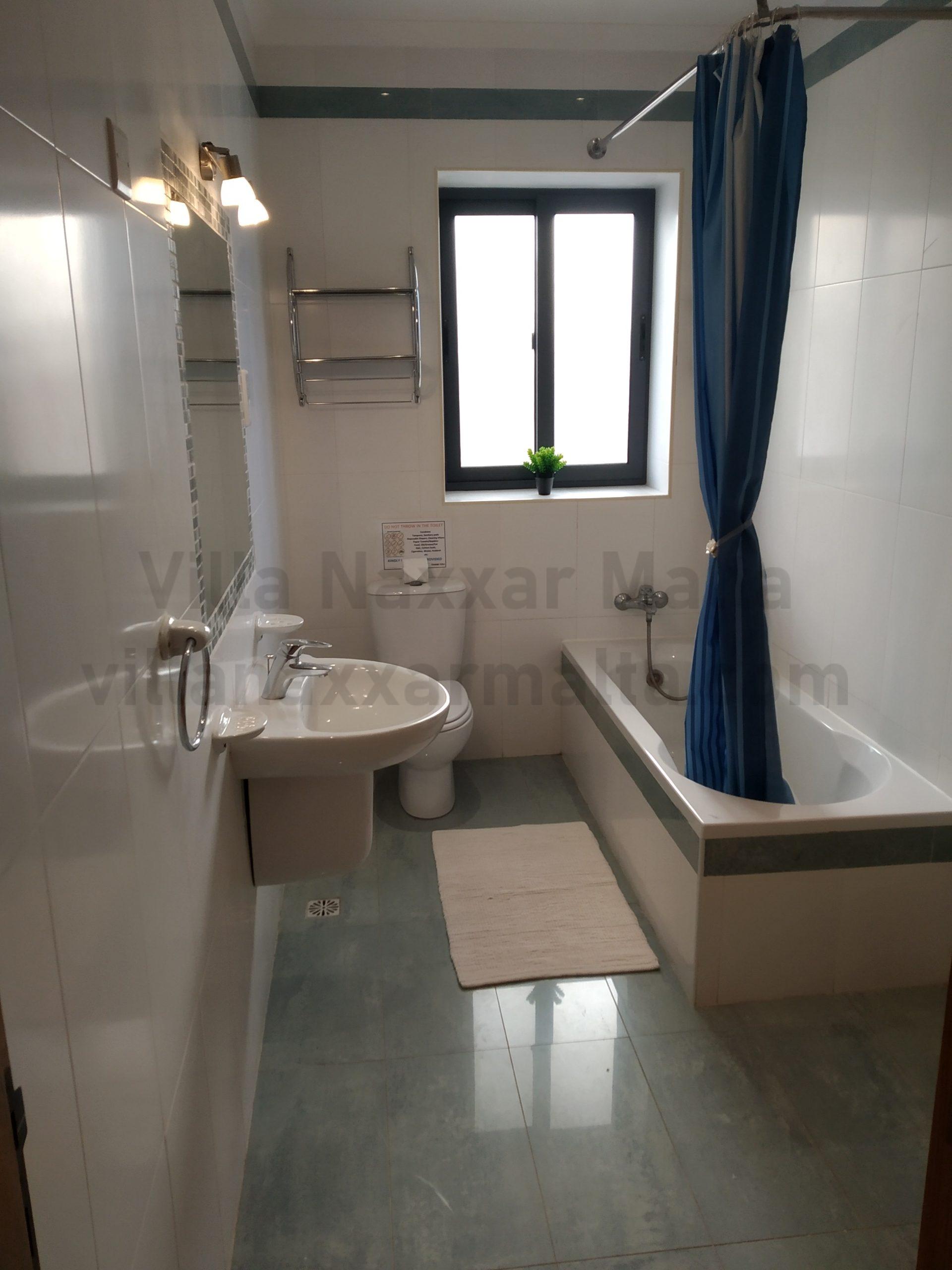 Villa Naxxar Malta - Bathroom Ensuite with Main Bedroom